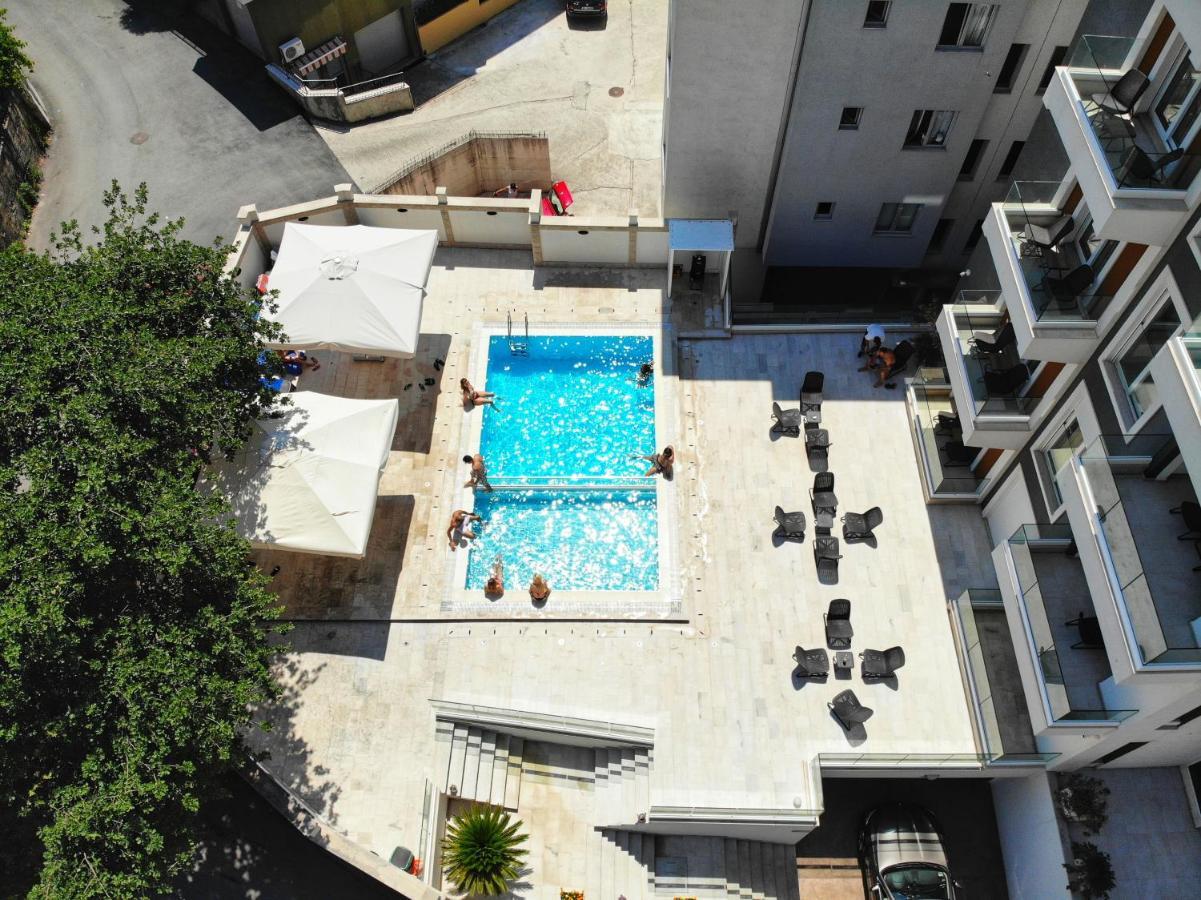 Chill And Go Aparthotel Budua Esterno foto