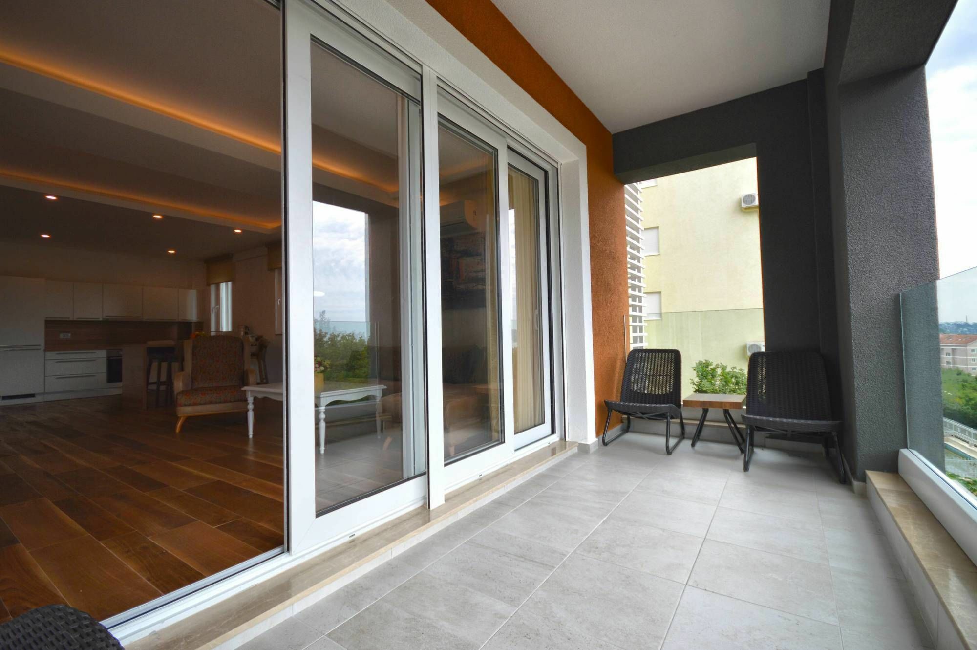 Chill And Go Aparthotel Budua Esterno foto