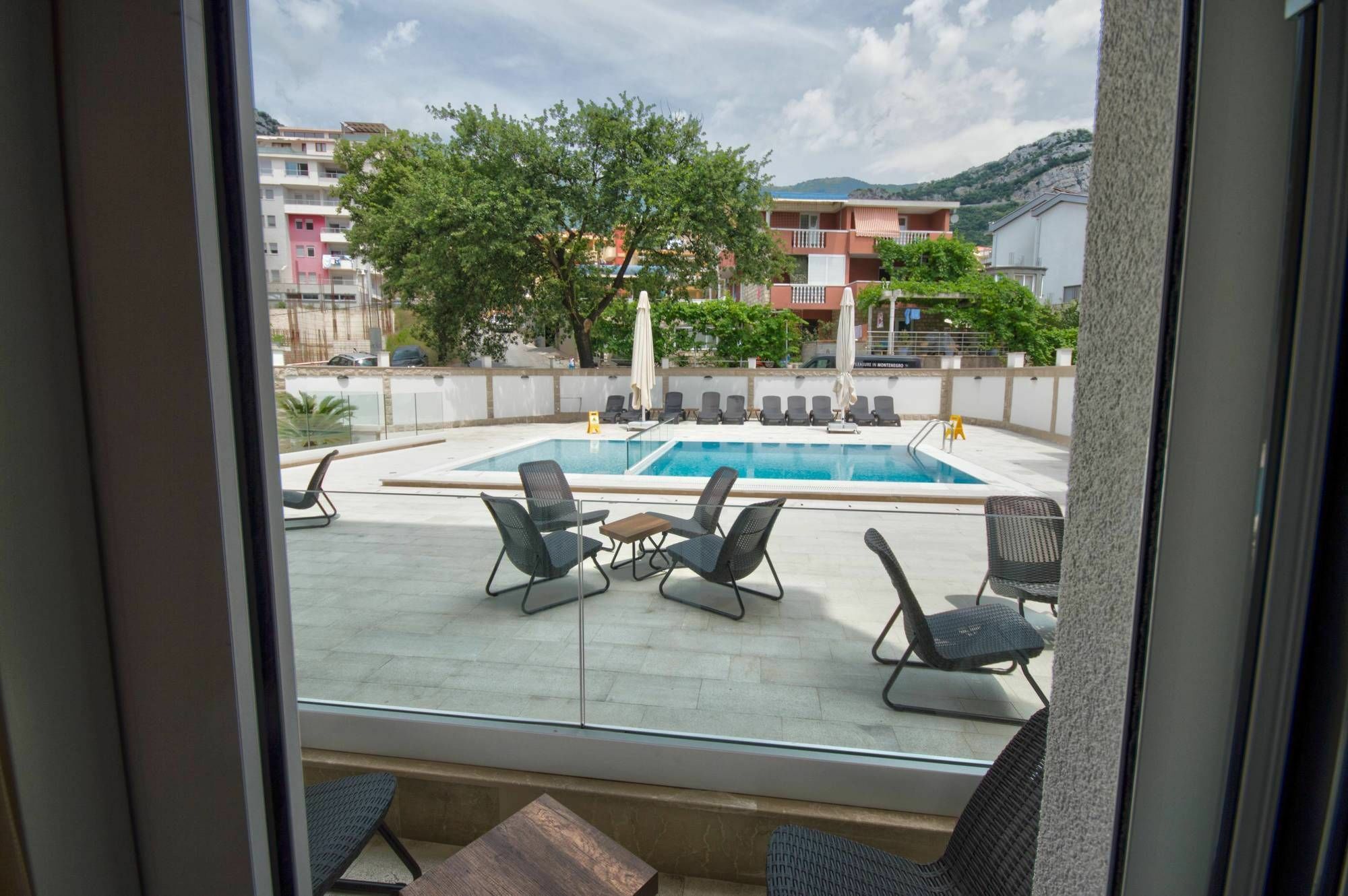Chill And Go Aparthotel Budua Esterno foto